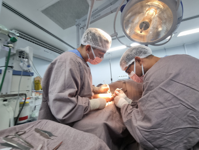 Mutirão_Neurólises_foto2_mesadecirurgia Mutirão_Neurólises_foto2_mesadecirurgia